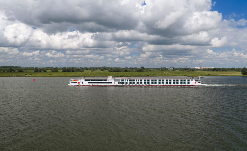 century star, century cruises, united waterways, concordia damen, shipbuilding, river cruise ship, shipyard